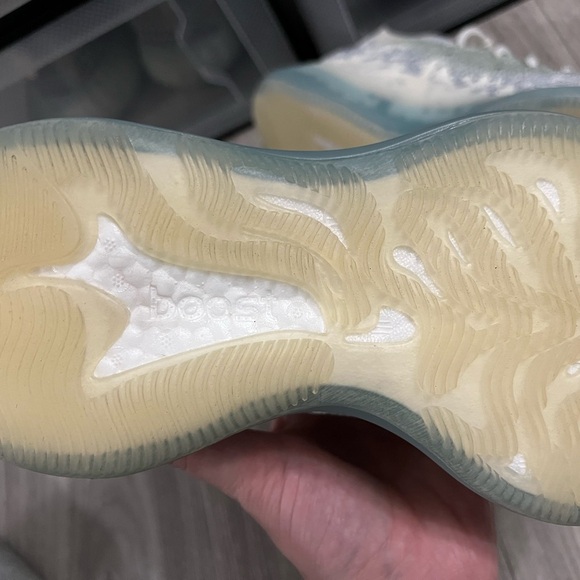 Yeezy Boost 380 Alien Blue NO BOX NEW - Picture 4 of 4